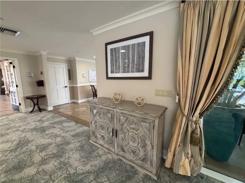 elder-care-center independent senior living in glendale ca
